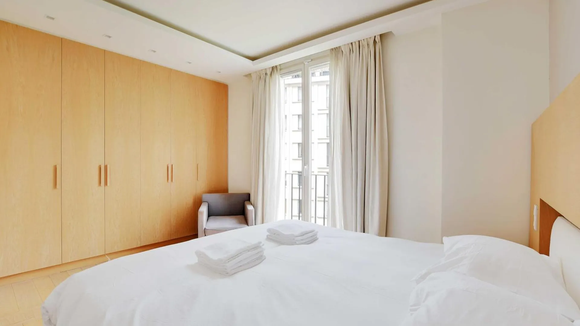 Charming Appt With A-c- 1bd-2p - Tour Eiffel