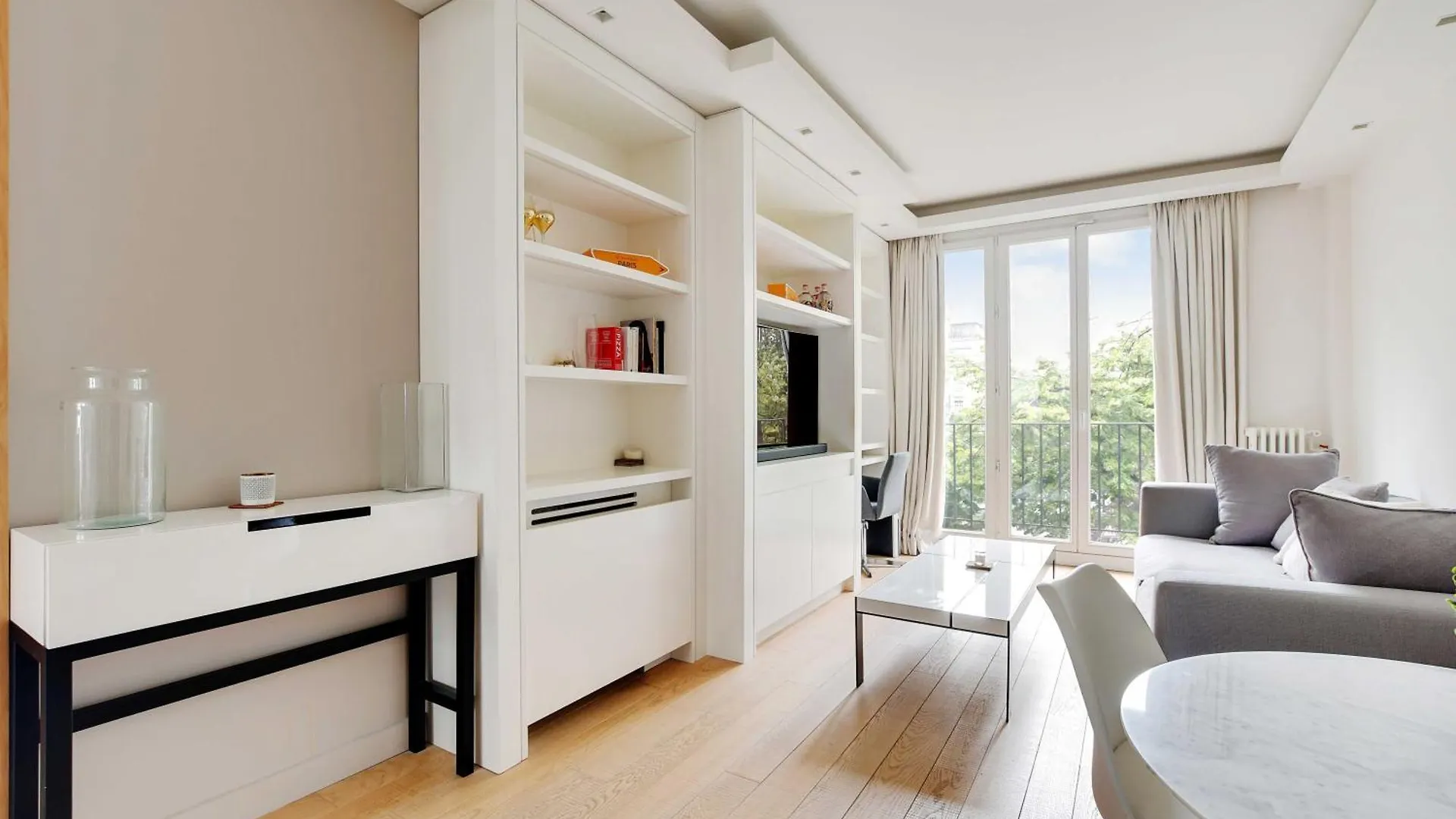 Apartment Charming Appt With A-c- 1bd-2p - Tour Eiffel